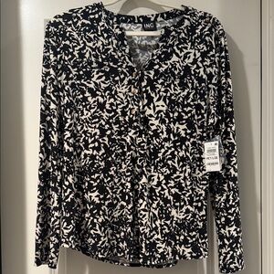 INC International Concepts core knits white and black long sleeve blouse